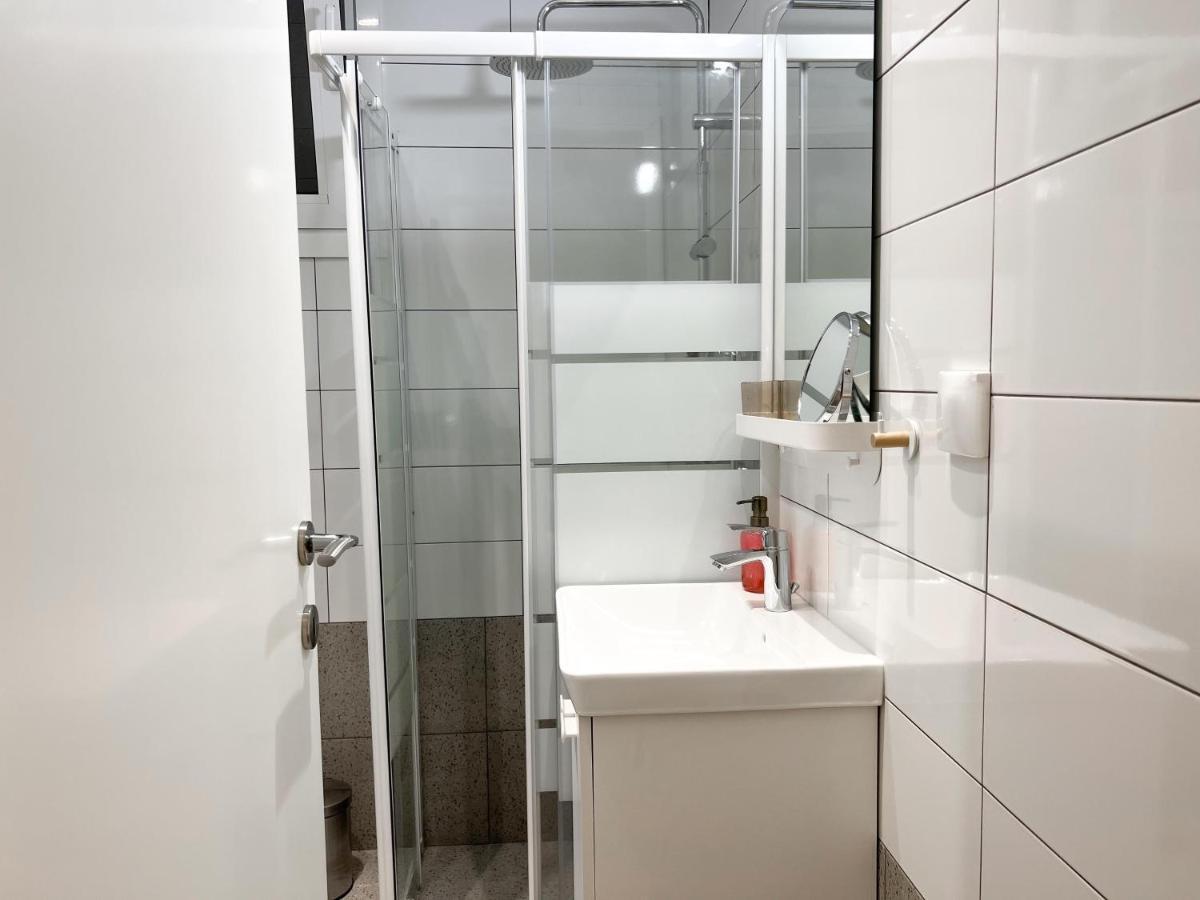 Comfy 2 Bdr Apt In Petralona - Next To Metro Athènes Extérieur photo